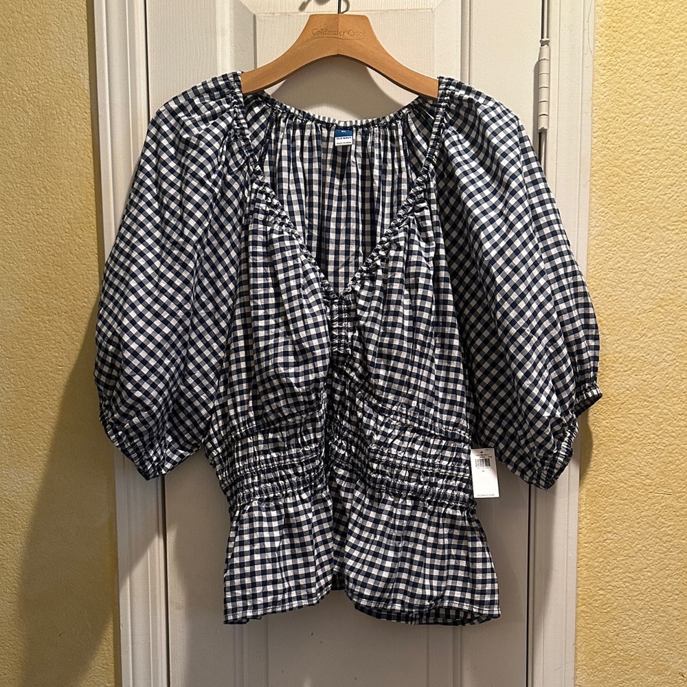 Old Navy Blue & White Gingham Smocked Blouse